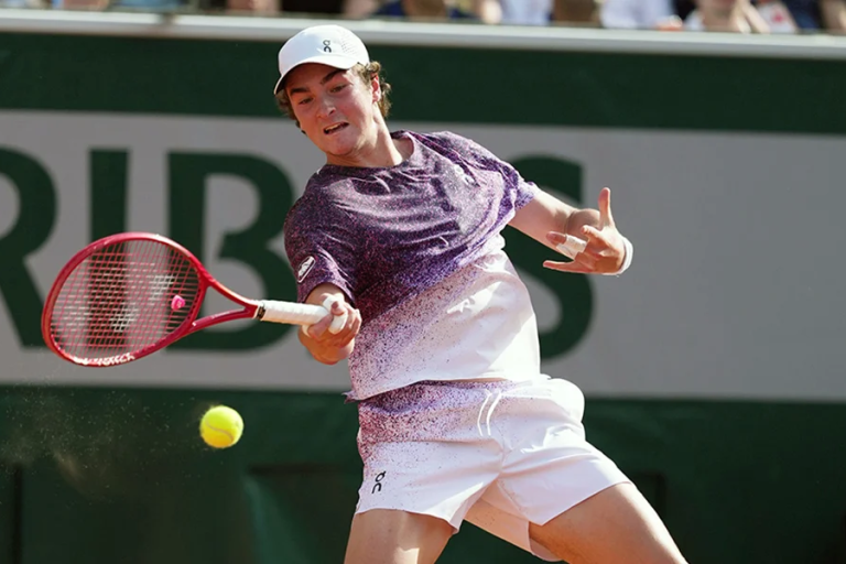 Team Yonex Writes New Chapters in Paris